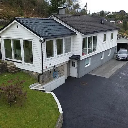 Fjordclaw Snm- Adjoining The & Nature, Free Parking Apartment Bergen